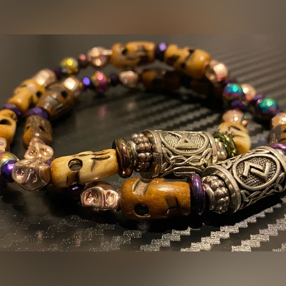 Handmade carved Yak Bone Skull Bracelet Set - Picture 1 of 4